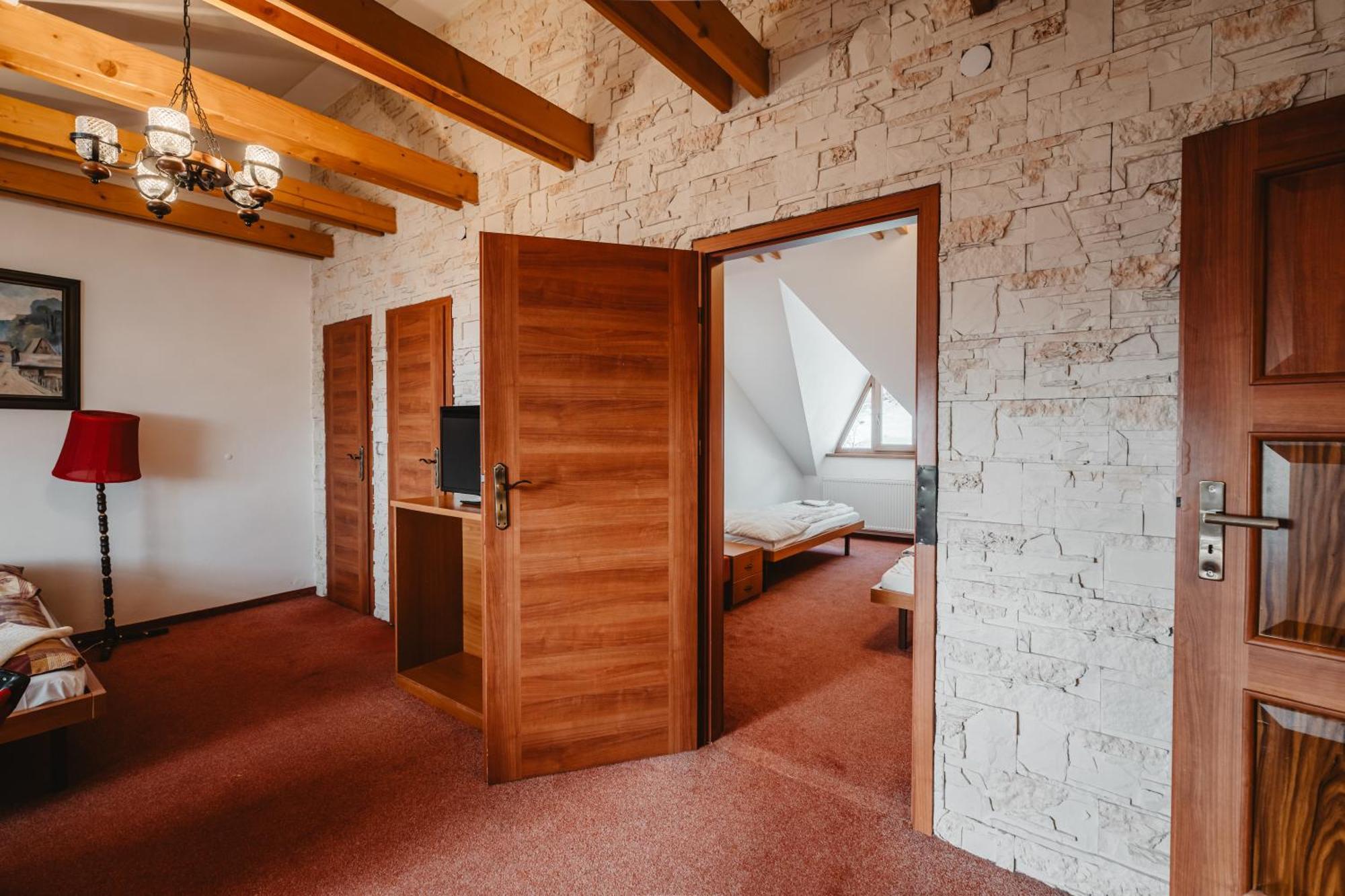 Chalet Kubinska Hola *