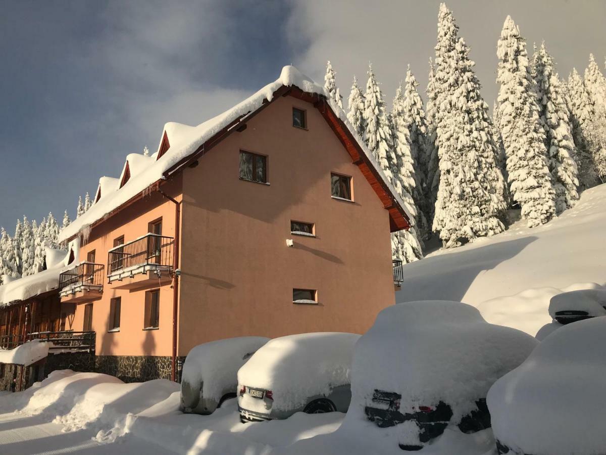 Kubinska Hola Chalet
